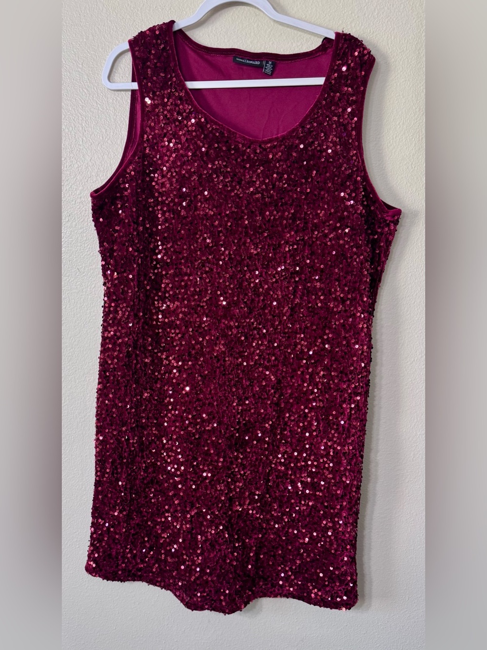 Nina Leonard Burgundy Sequin Sleeveless Shift Dress Size 1X - Picture 2 of 4